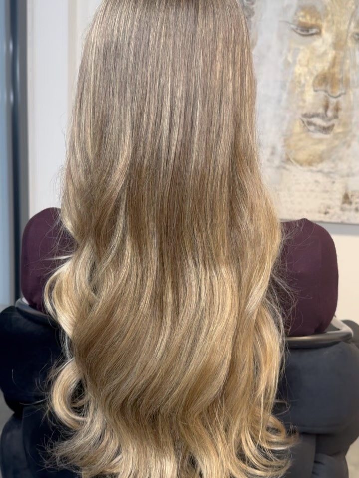 Instagram post from miraschmittfriseure. This post is in position 4.