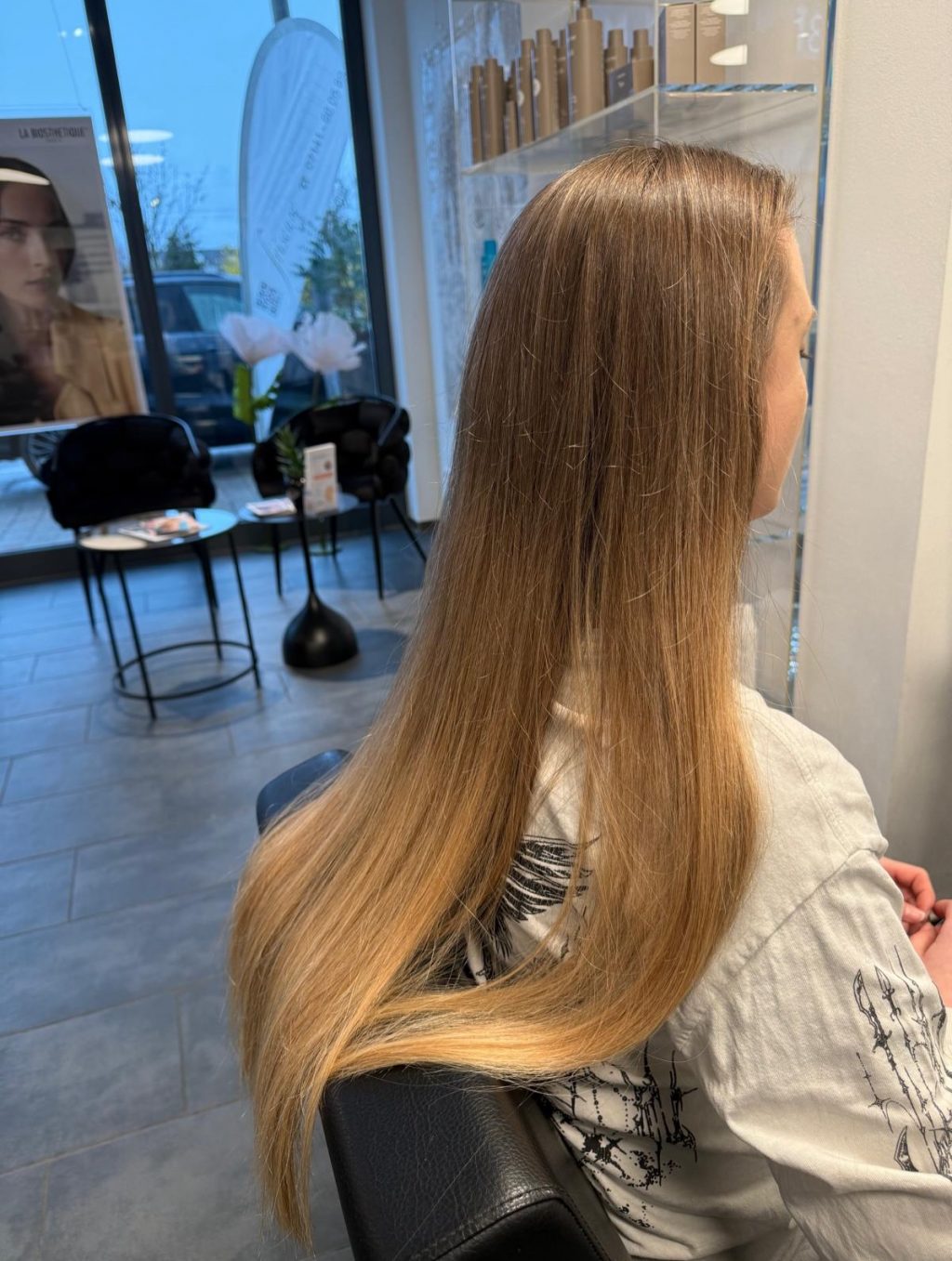 Instagram post from miraschmittfriseure. This post is in position 2.